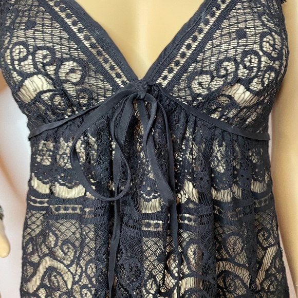 Vintage Milly 60’s black lace flutter sleeve dress - Picture 4 of 13